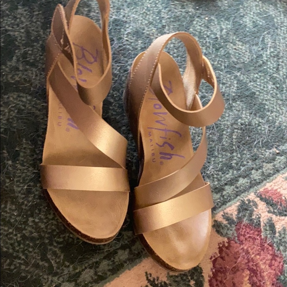 Wedge open toed shoes